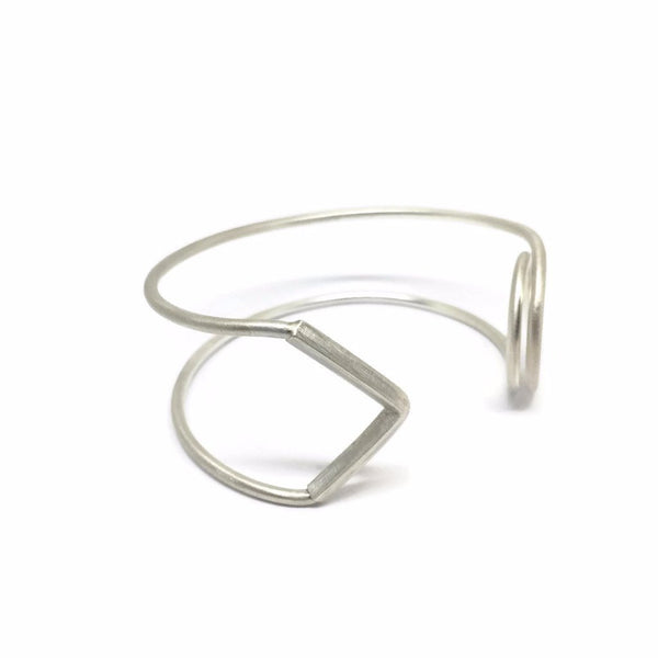 SAFETY PIN OPEN HAND CUFF 